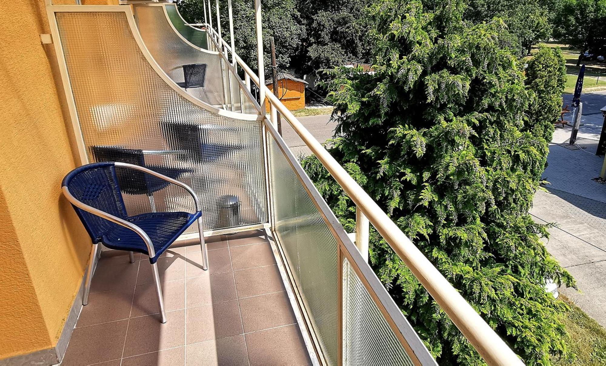 Penzion Labut Hotel Senec Exterior photo